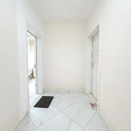 Apartamento The Melting Horizon Golem (Tirana)