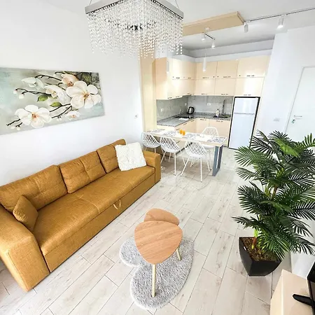 The Melting Horizon Apartment *