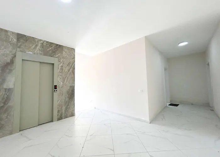 The Melting Horizon Apartment *