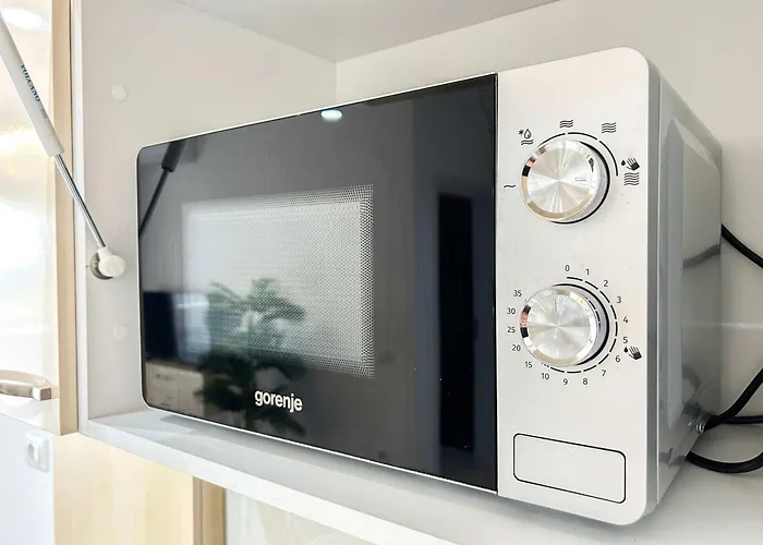 The Melting Horizon Apartment *