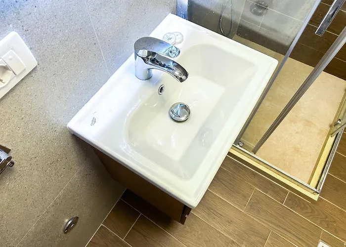 Apartment The Melting Horizon Golem (Tirana)