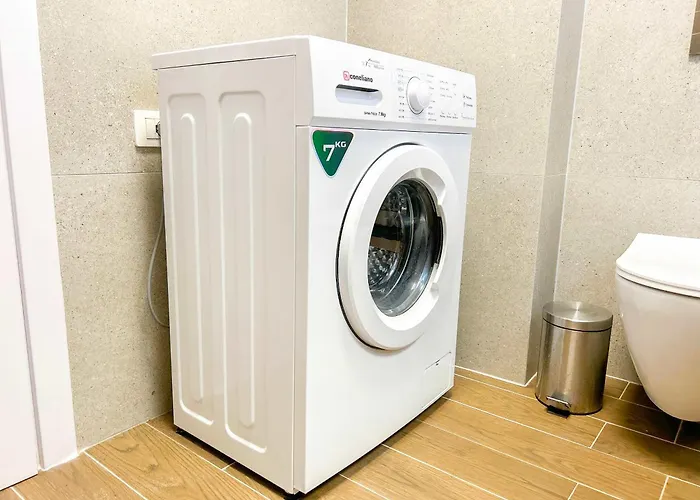 Apartment The Melting Horizon Golem (Tirana)