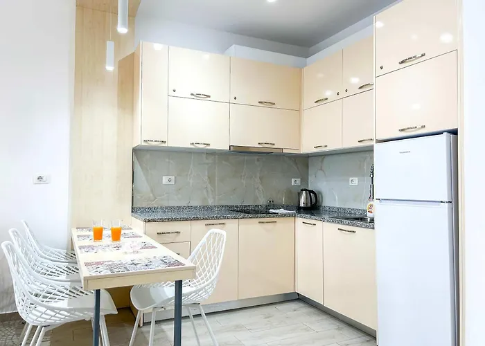 The Melting Horizon Apartment *