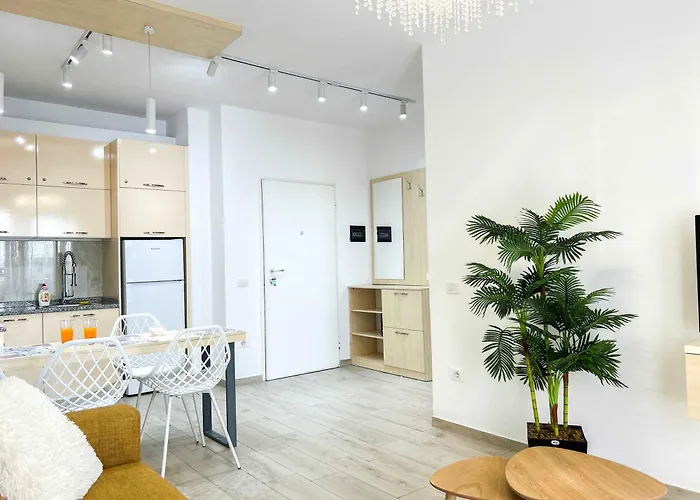 The Melting Horizon *