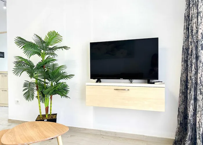 Apartment The Melting Horizon Golem (Tirana)